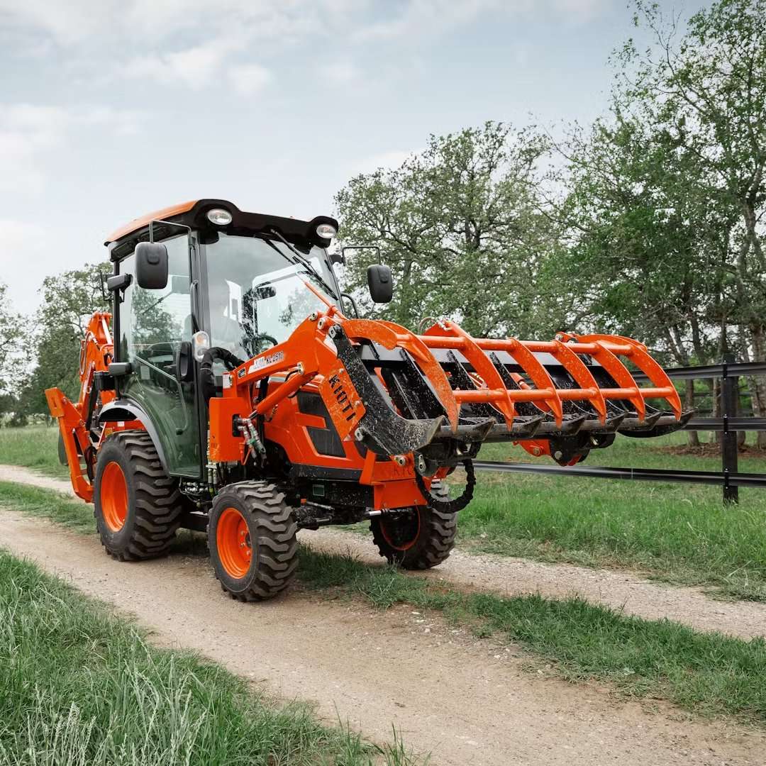 CX2510-Cab • Hydrostatic